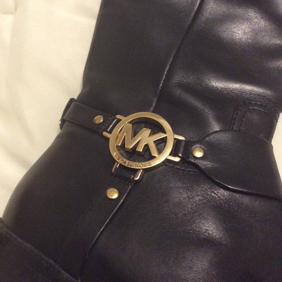 Michael Kor black leather boots - Picture 5 of 10